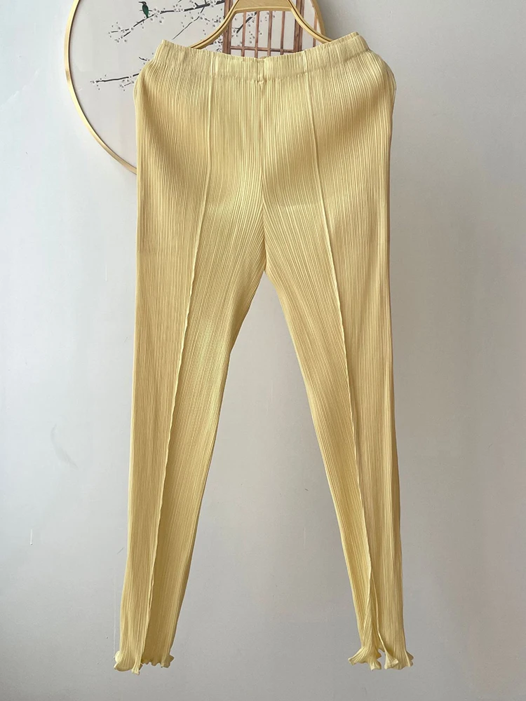 GVUW-Pantalon fendu plissé pour femme, taille élastique, champignon, document mince, polyvalent, nouveau crayon de simplicité, fj17G7950, 2025