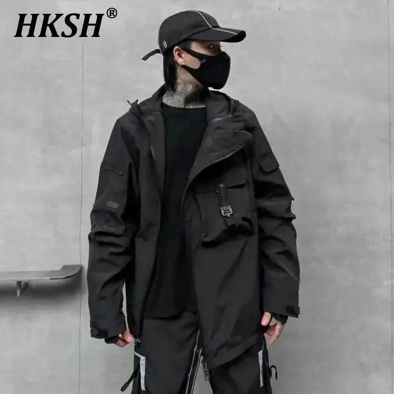 

HKSH Autumn Male Jacket Dark Style Hooded Zippers Patchwork Pulti-pocket Drawstring Men's Tide Coats Solid Color 2024 New HK2318