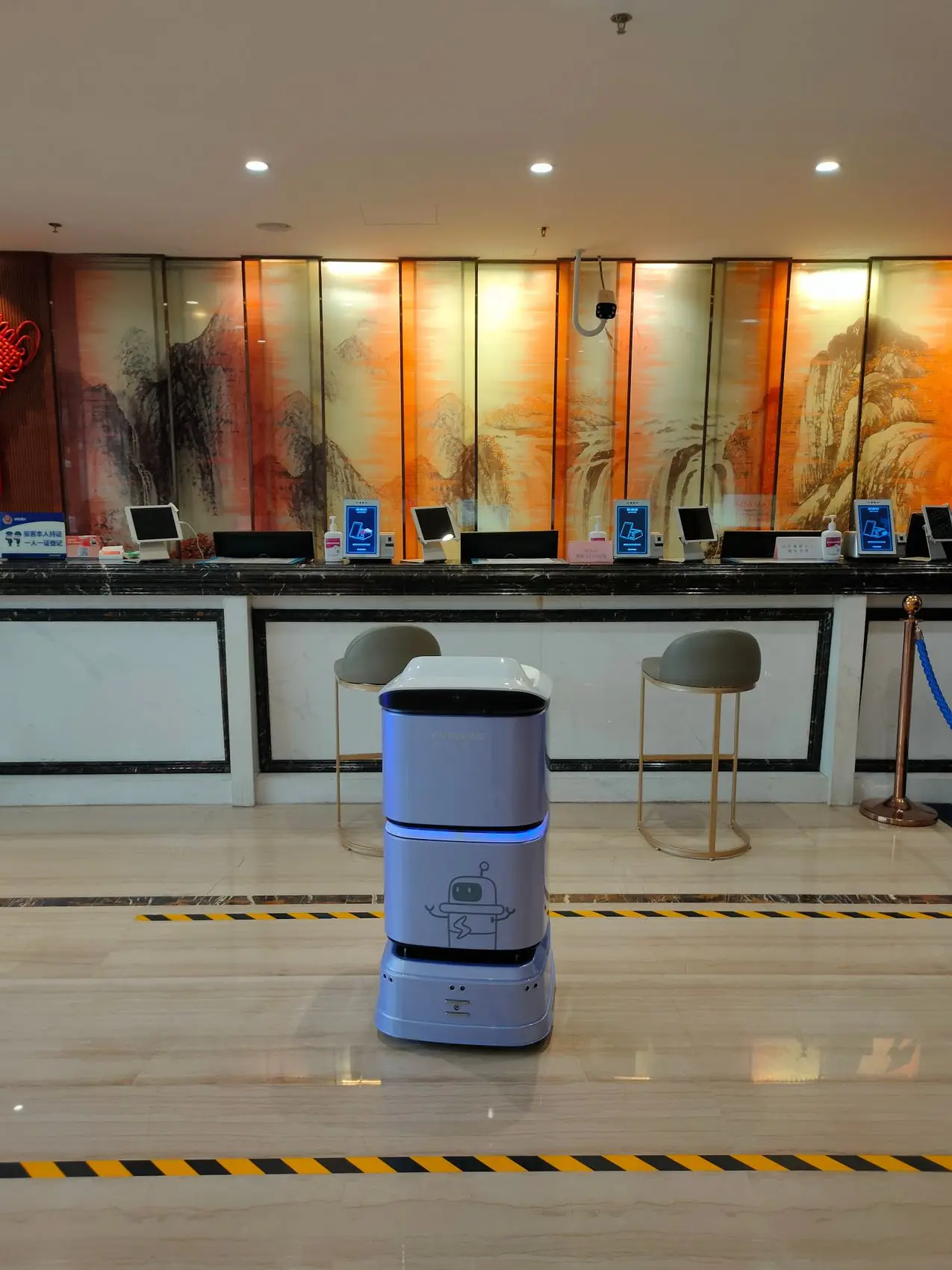 【HOT】2025 Micity High Performance Delivery  with 40L ABS Material  for Hotel Service with App
