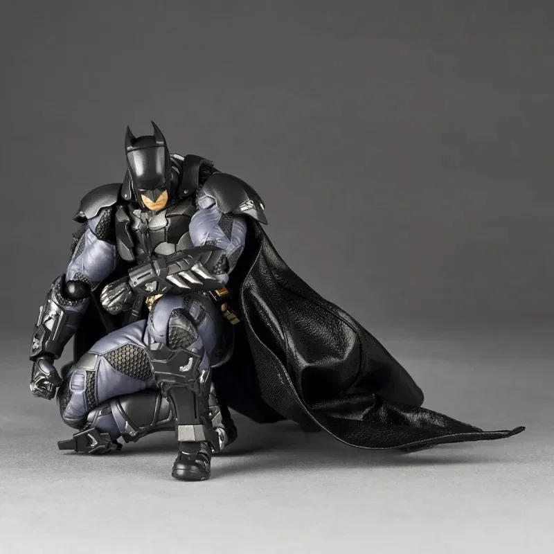 Nouvelle Revoltech chaude Batman Arkham Knight Ver. Figurine Gk incroyable Yamaguchi, jouet, modèle de collection, cadeau