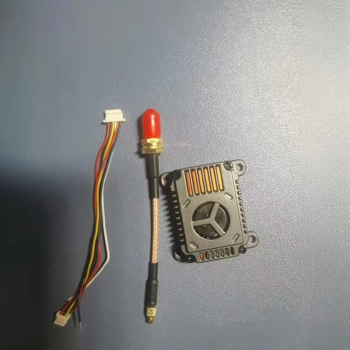 

5.8GHz Video Transmitter 5.8G 3W Video Transmitter VTX 48CH 25mW/1000mW/2000mW/3000mW adjustable For Long Rang FPV Racing Drone