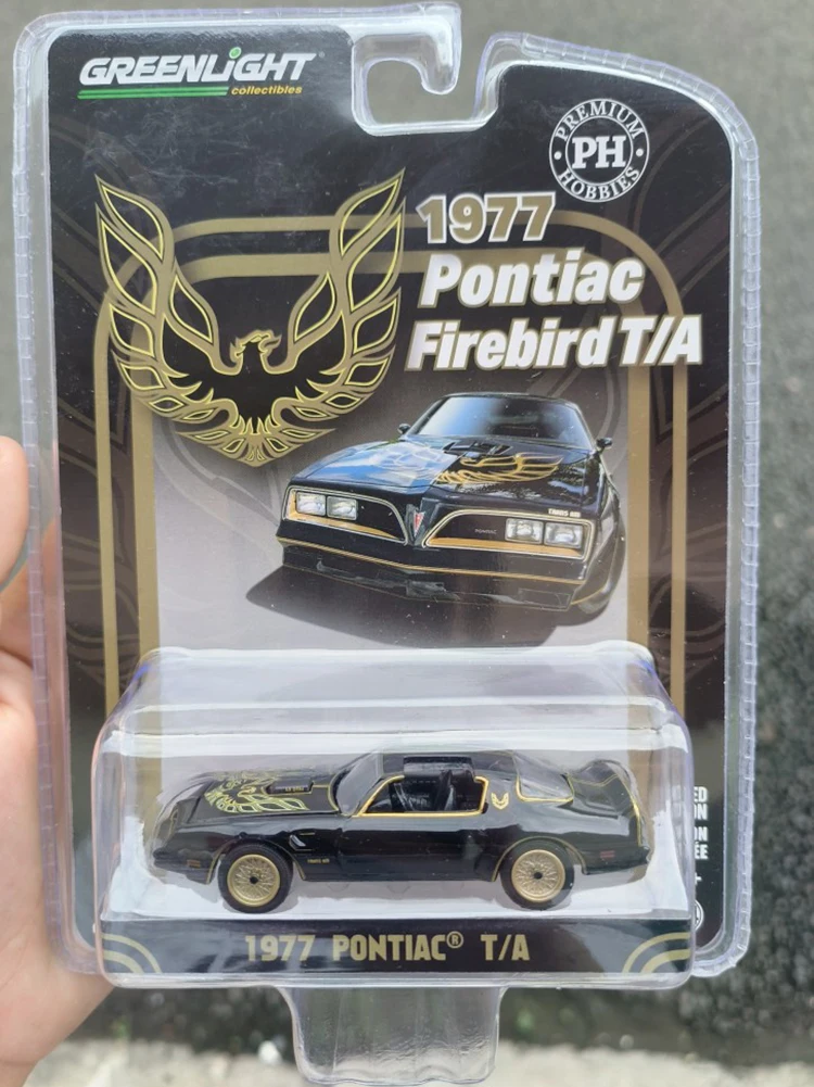 En Alliage moulé sous pression 1:64 1977 Pontiac T/UNE Firebird Muscle Car Modèle Adulte Classique Collection Statique D'affichage Cadeau Garçon Jouet Nouveau En Stock