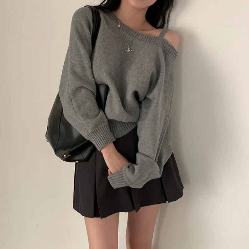 Korean Women\'s Off Shoulder Strap Knitwear Sweater New Design Diagonal Shoulder Short Top Elegant Sexy Bat Sleeve Sweater свитер