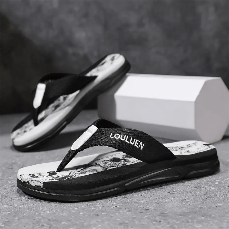 Men's Shoes Slippers Trendy Flip Flops Beach Slippers Comfortable Indoor Outdoor Slip On Shoes Home Slides Casual Wear Sandals
