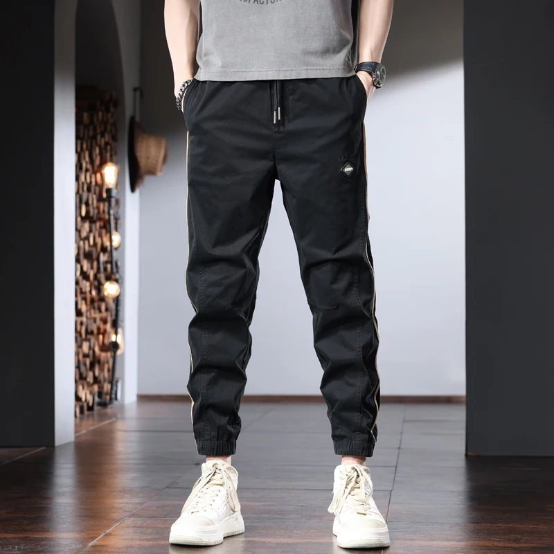 Calça casual masculina listra lateral, algodão preto, elástico na cintura, corredores de cordão, moda verão