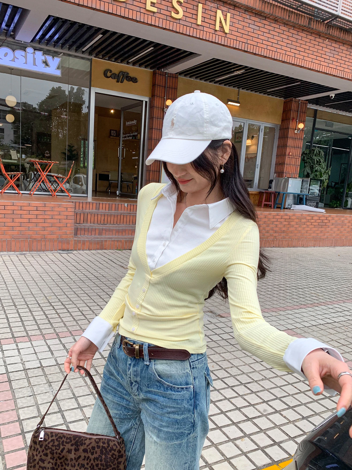 2026 French Style Fake Two-Piece Turn-down Collar Base Shirt Women Autumn Winter Cute Top Splicing Streetwear Charming