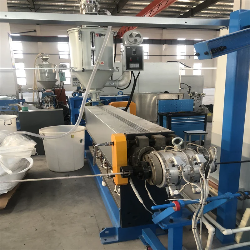 Высококачественный автоматический экструдер кабельного канала из ПВХ и оборудование для производства электрооборудования