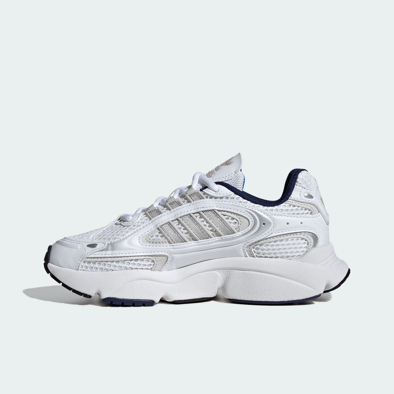 حذاء أديداس الرياضي الكلاسيكي الأصلي Trefoil OZMILLEN J Big Kids ID0694