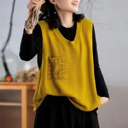 Spring and Autumn Women's Lace Round Neck Solid Color Pullover Loose Knitted Vest Bottom Shirt Fashion Casual Commuter Tops