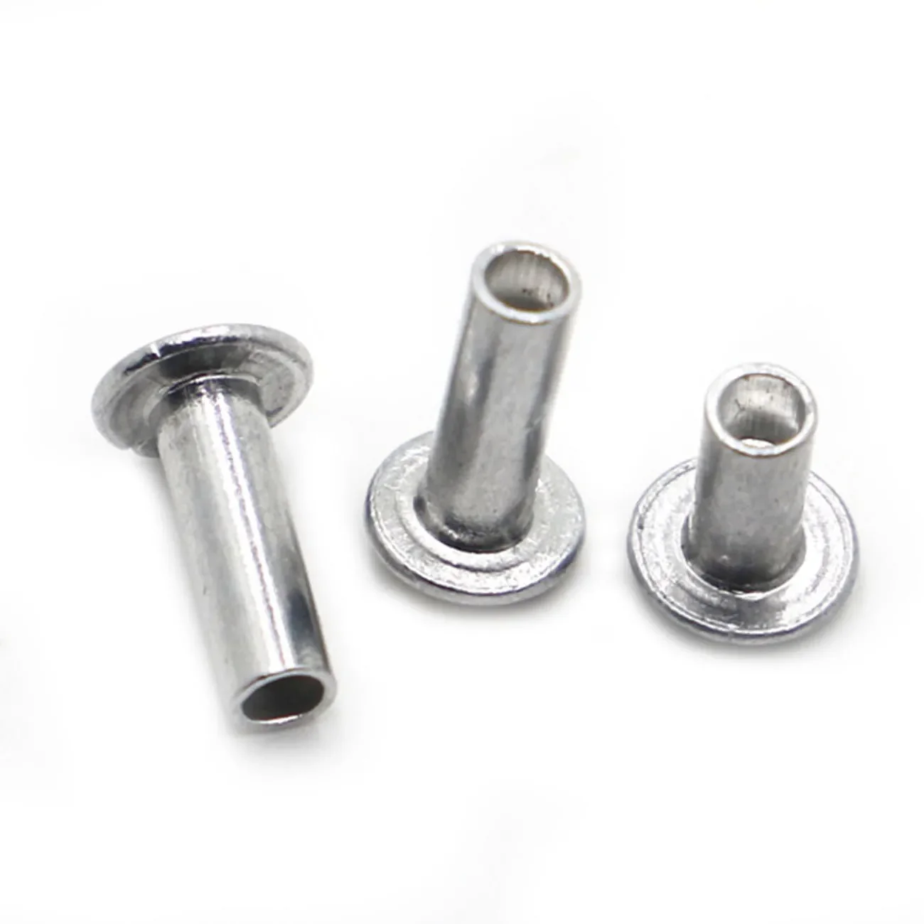 10-50 قطعة M2 M2.5 M3 M4 M5 M6 GB873 الألومنيوم جولة زر مسطح الجمالون رئيس نصف شبه جوفاء برشام قطر 2 مللي متر 3 مللي متر 4 مللي متر 5 مللي متر 6 مللي متر #2