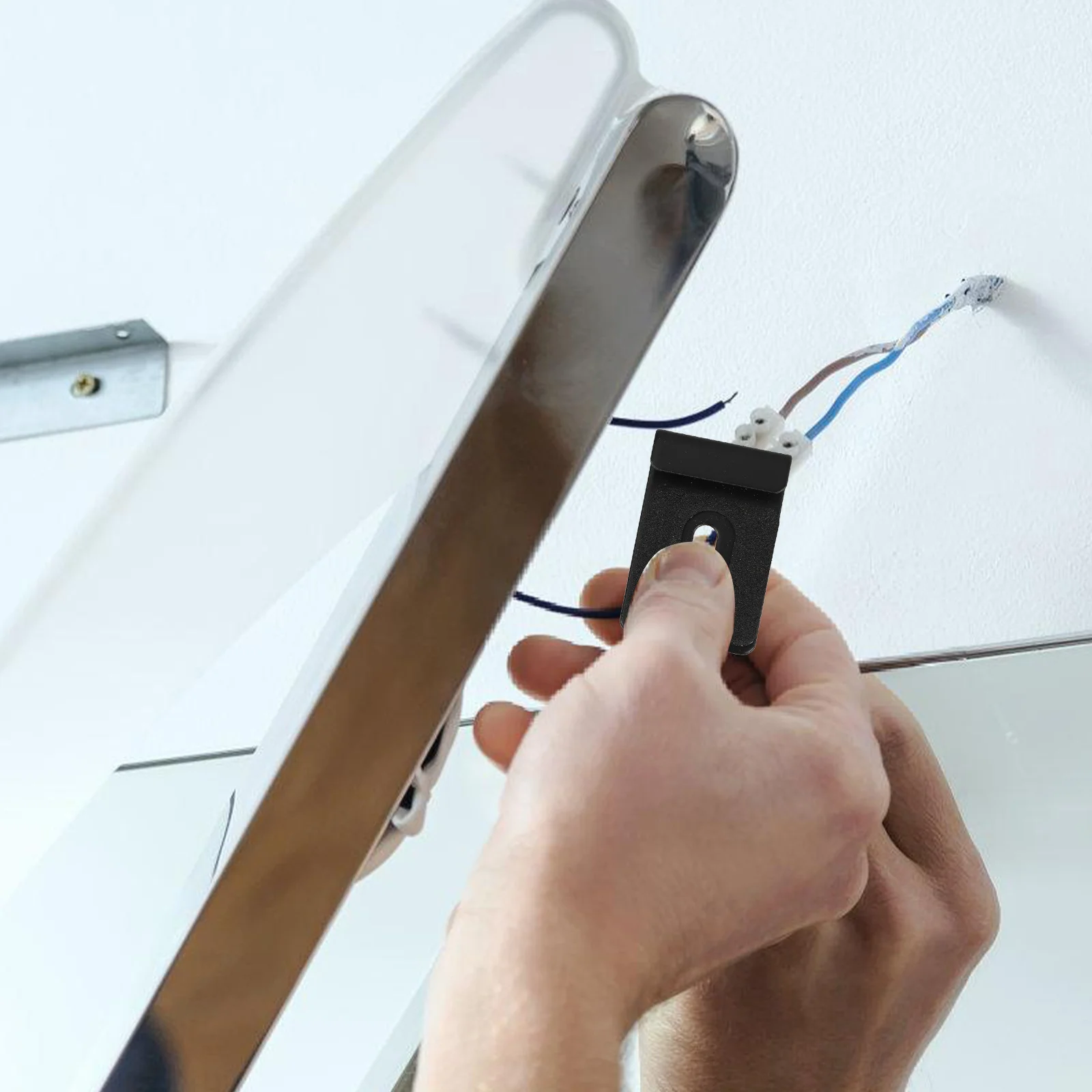 1Set Stainless Steel Mirror Clips Frameless Mirror Mounting Brackets Durable Heavy Duty Wall Hanging Kit Clear Clips