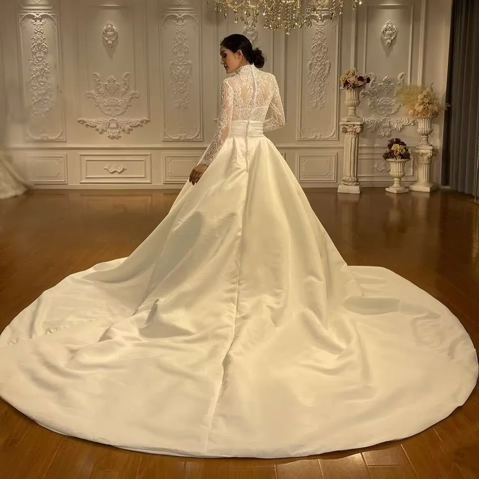 Dostosowane eleganckie luksusowe suknie ślubne suknia balowa na szyję aplikacje Art Design suknia ślubna pociąg typu Sweep Vestido De Noiva
