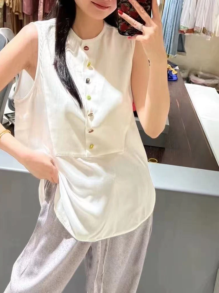 

The 2025 summer new style of fashionable, simple, casual and versatile round-neck sleeveless vest is trendy for women