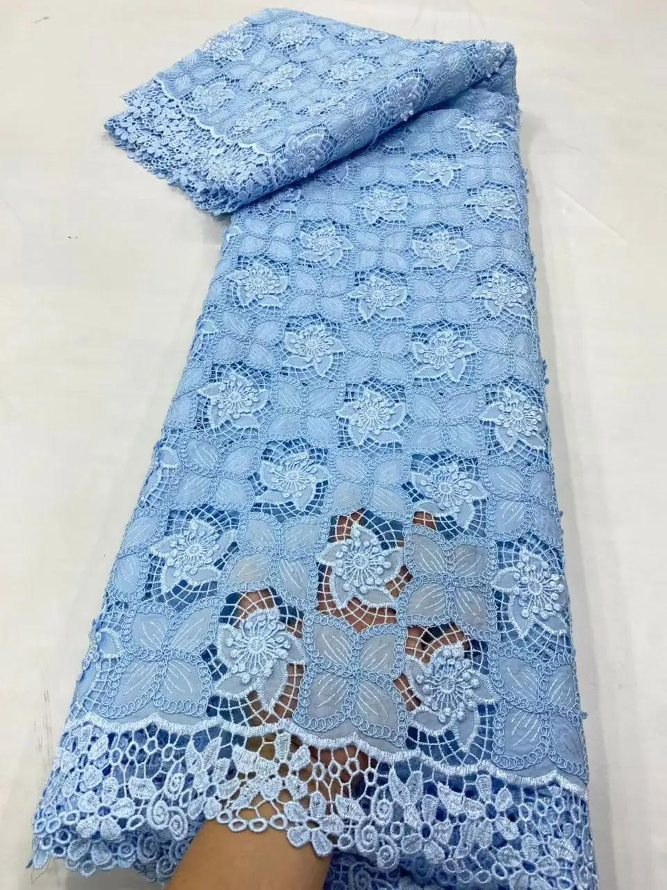 

2026 High Quality African Nigerian Tulle Lace Fabric Embroidery Sequins French Guipure Fabric for Party/Wedding Dresses 5 Yards