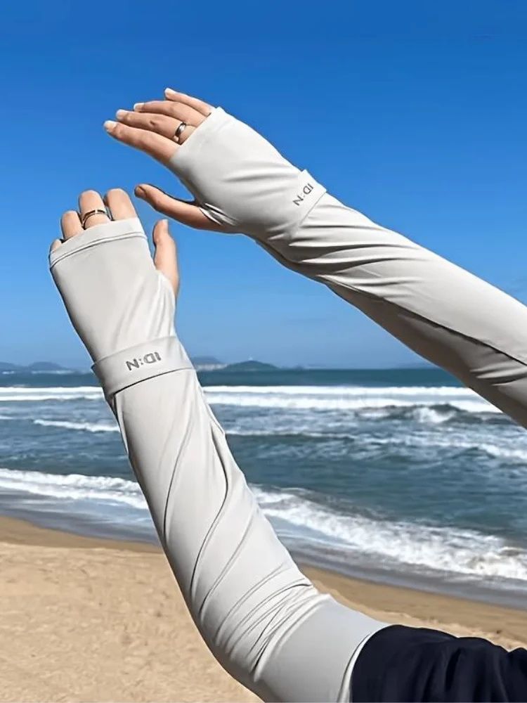 AliExpress NONE 2/4 Pairs of Sun Protection Sleeves in Random Colors, Summer Ice Silk Sleeves for Men and Women, Suitable for Driving, Outdoor Cycling, Uv Protection, Arm Sleeves, Essential Summer Sun Protection
