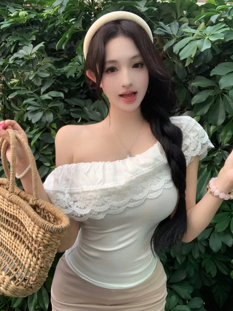 

Summer Women's Slim Fit Shoulder Bared T-shirt Lace Trim Commute Style Knitted Short Sleeve Casual Breathable Citywalk Top