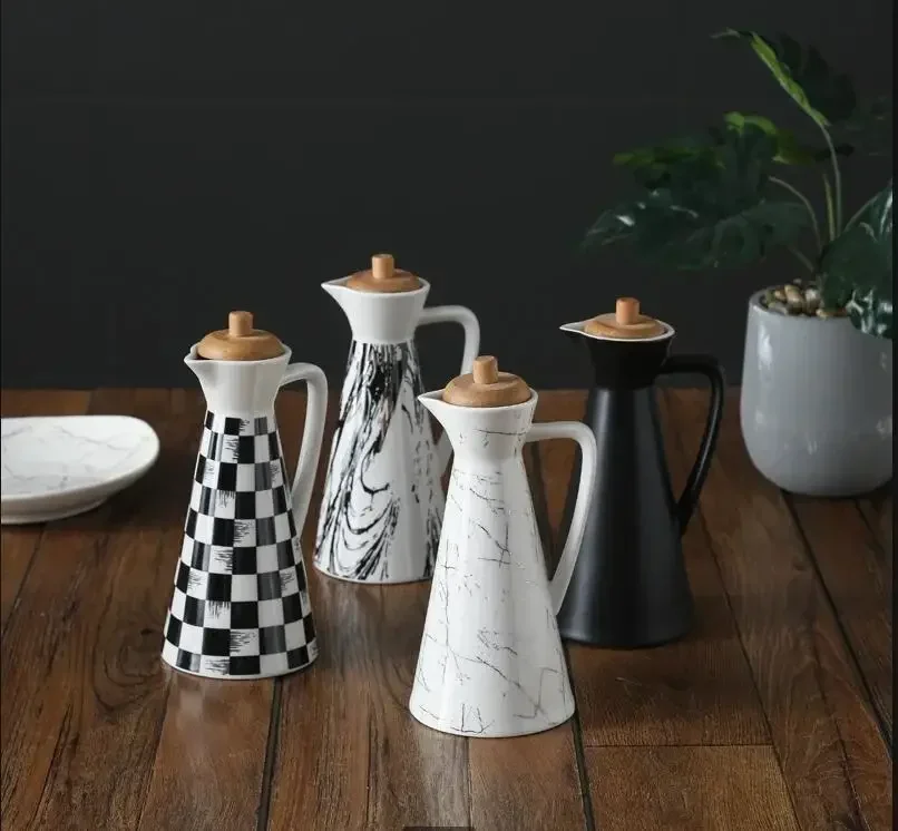 

Ceramic Spice Bottle Salt and Pepper Shakers Large-capacity Home Kitchen Storage Tool Sealed Soy Sauce Vinegar Bottle Oil Can