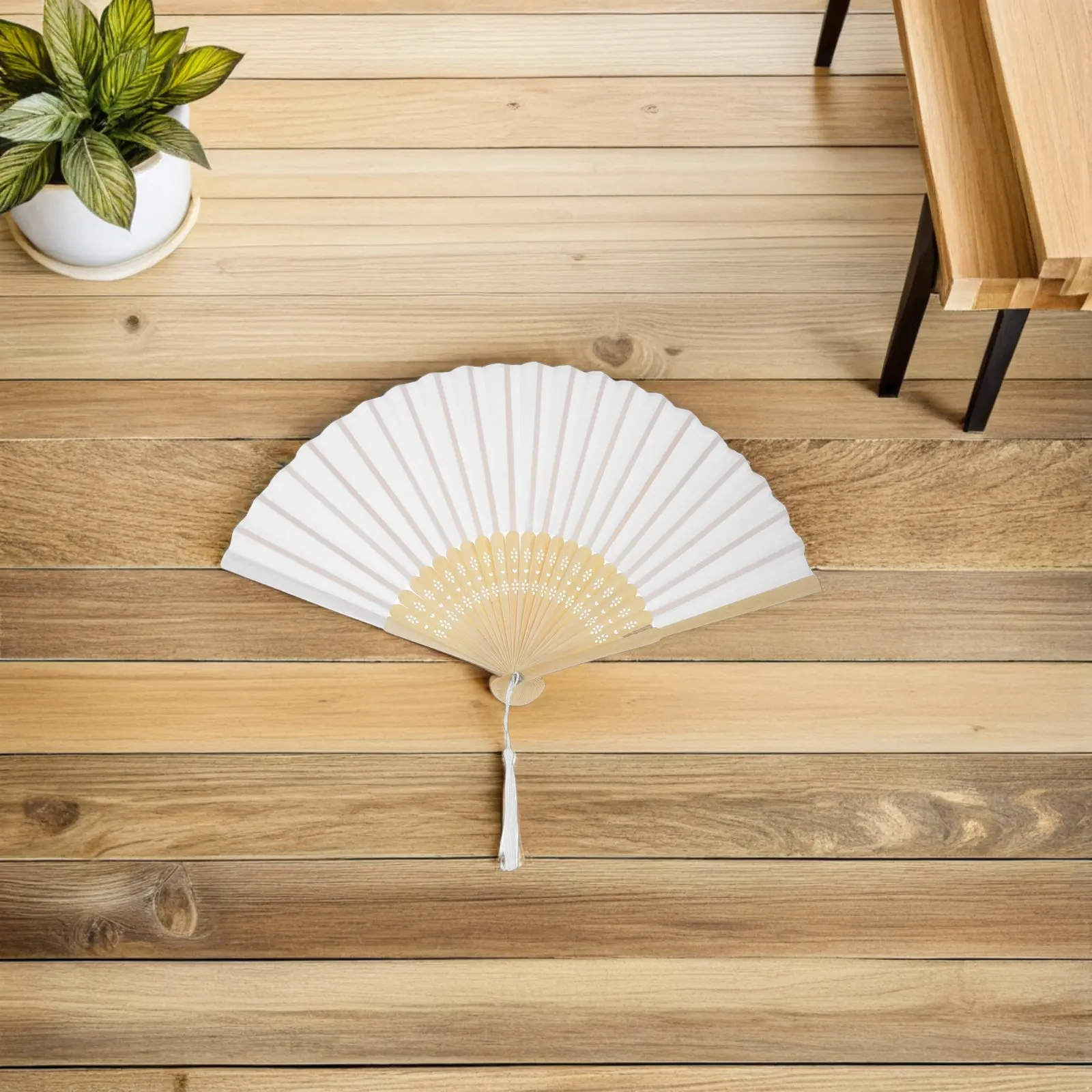4Pcs Bamboo Silk Folding Fans Plain Folding Hand Fan for Wedding Bridal Shower Church Ceremony DIY Painting Party Favor