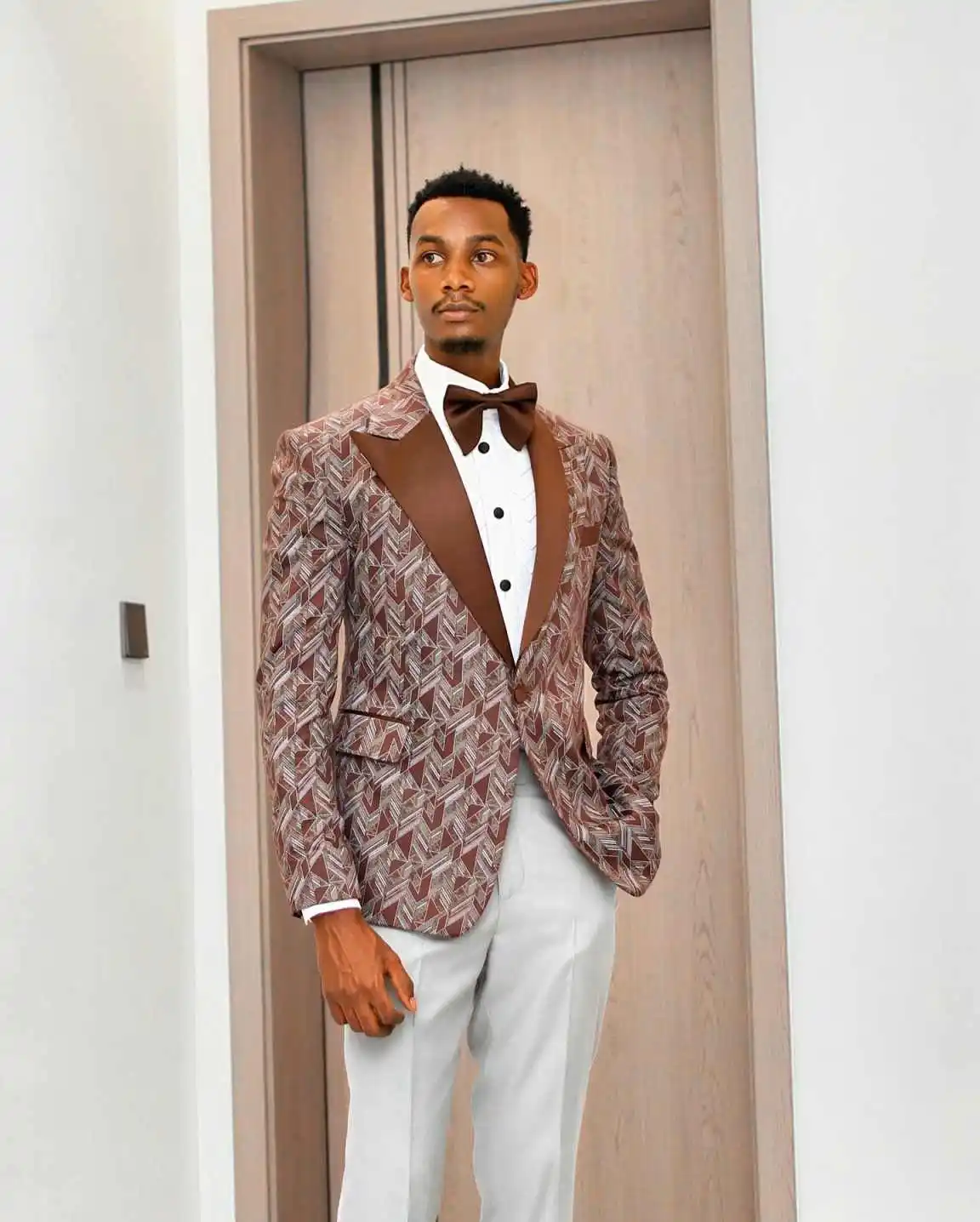 أنيقة الجاكار الزفاف العريس البدلات الرسمية سليم صالح 2 قطعة سترة السراويل الذكور حفلة موسيقية مناسبة عادية مخصصة