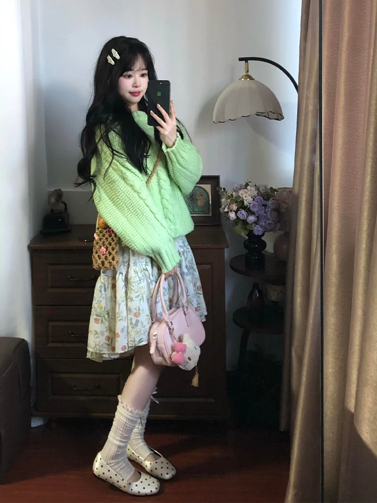 

Spring New Green Knitted Sweater Floral Dress Set Comfortable Loose Fit Long Sleeve Shirt Style Two Piece Outfit for Women