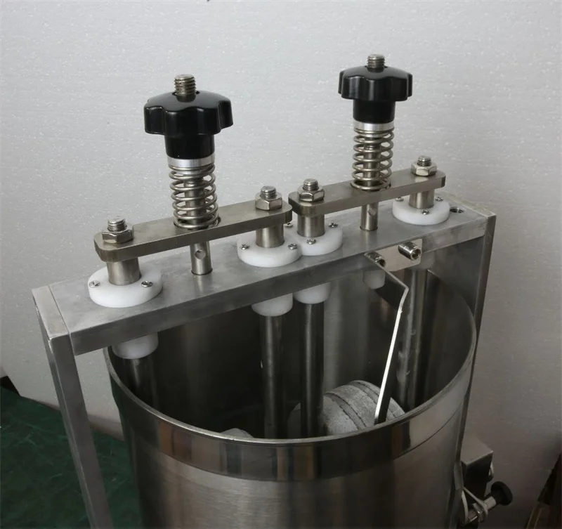 مطحنة شوكولاتة الكاكاو الأوتوماتيكية الكهربائية سعة 7 لتر من حجر الشوكولاتة لصنع الوجبات الخفيفة #5