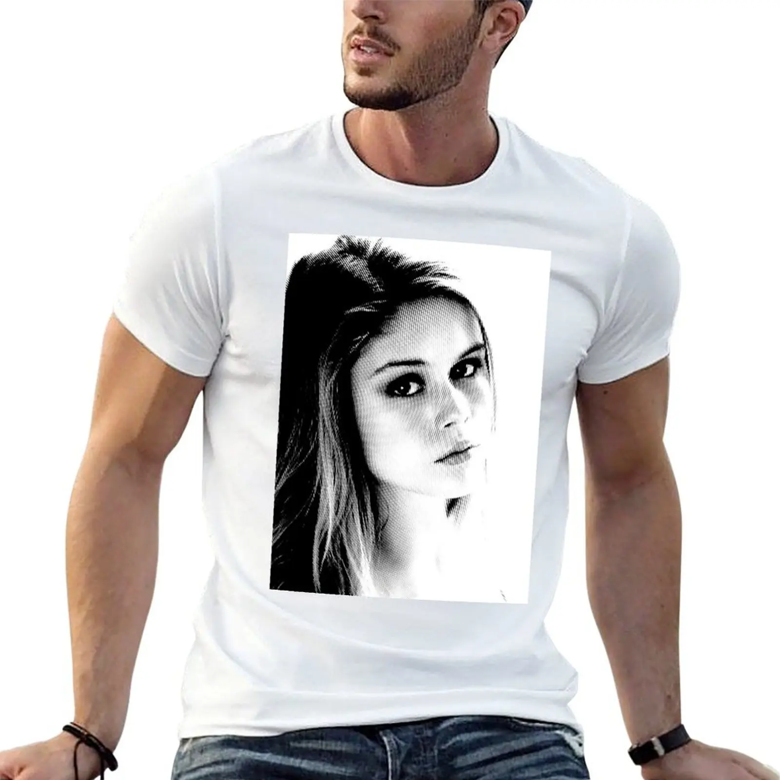 

Erin Moriarty Black & White Portrait (Linocut) T-Shirt t shirt personalised t shirt man casual T-Shirt