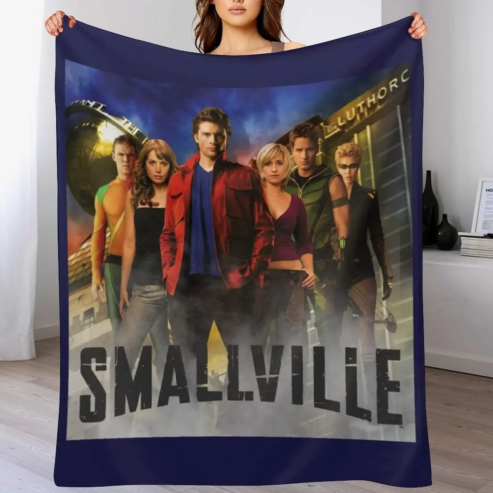

Smallville Throw Blanket Multi-Purpose Loose Shaggy Blankets For Bed Blankets