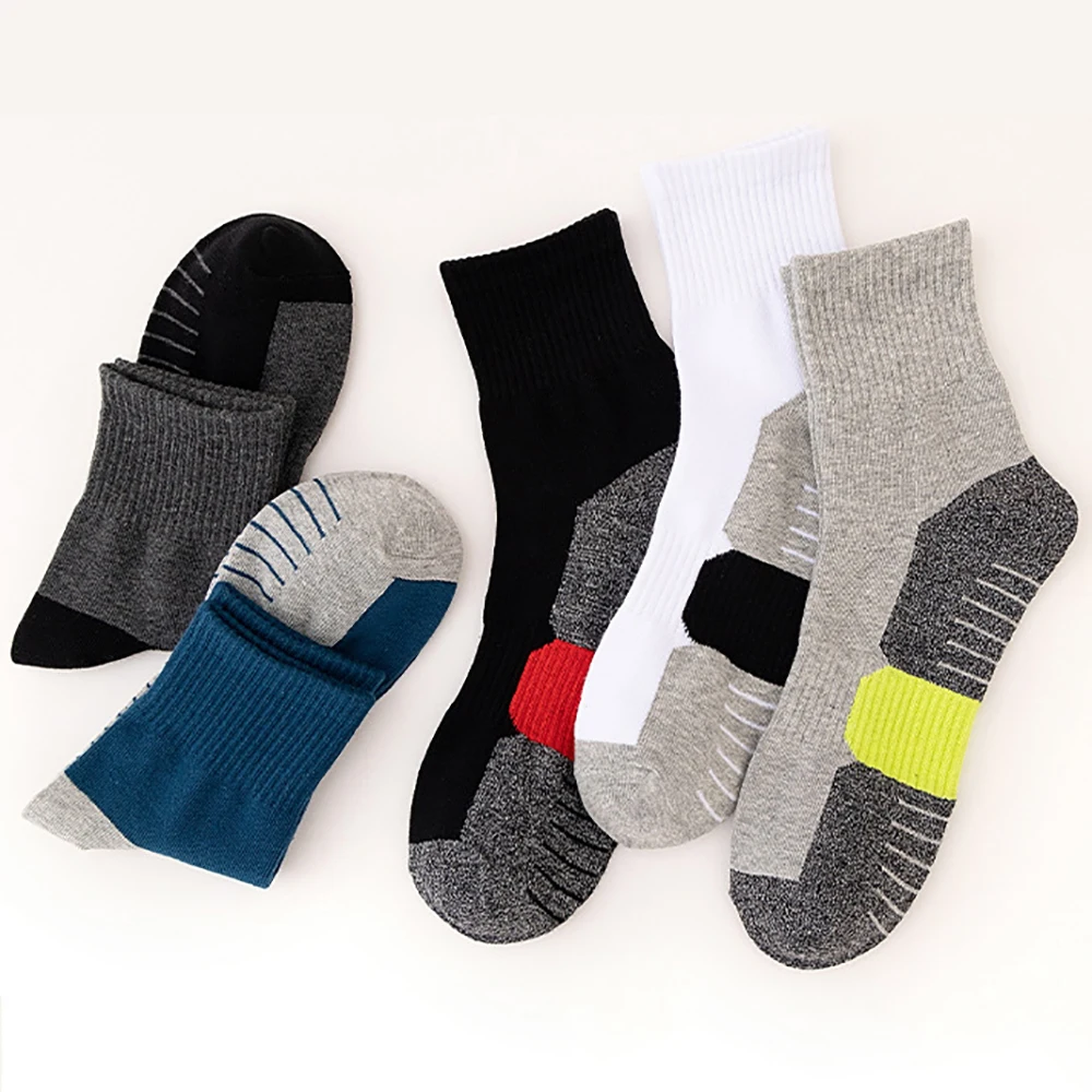 

5 Pairs Men's Athletic Sports Socks Basketball &Soccer Ski Athletic Outdoor Sports Calf High Crew Socks Thickened Professional