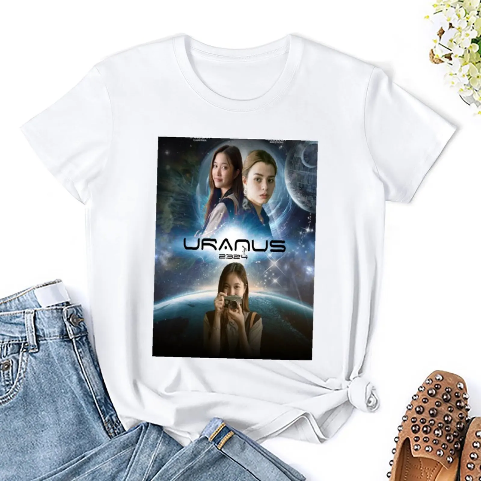 Uranus-Women's FreenBecky Graphic T-shirt, Roupas Fofas, Camisetas de Verão, Gráfico, 2324