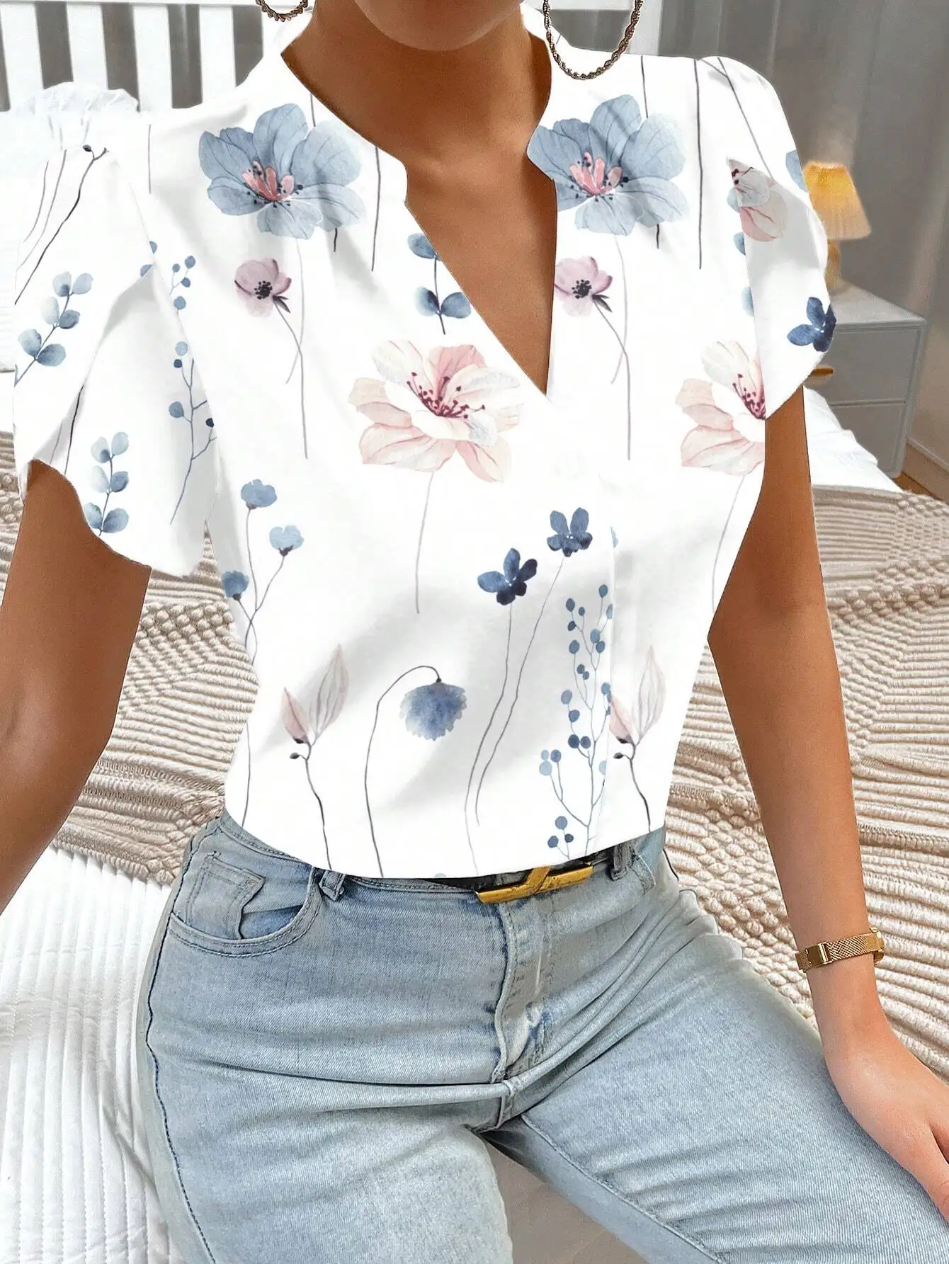 

Женская короткая блузка с цветочным принтом, V-образным вырезом и рукавами-лепестками, повседневный летний топ
