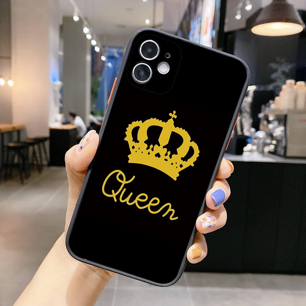 Matte Phone Case for iphone 14 15 Pro XS Max 13 8 7 6S Plus 12 11 XR X SE King Queen  Couple Art Translucent Case Funda Shell