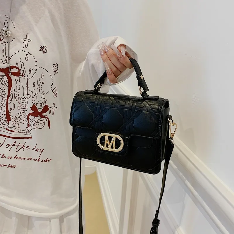 

​​Core Professional Female Bag Handbag Midsize Work Bag Foundational Piece For Career Wardrobe​​