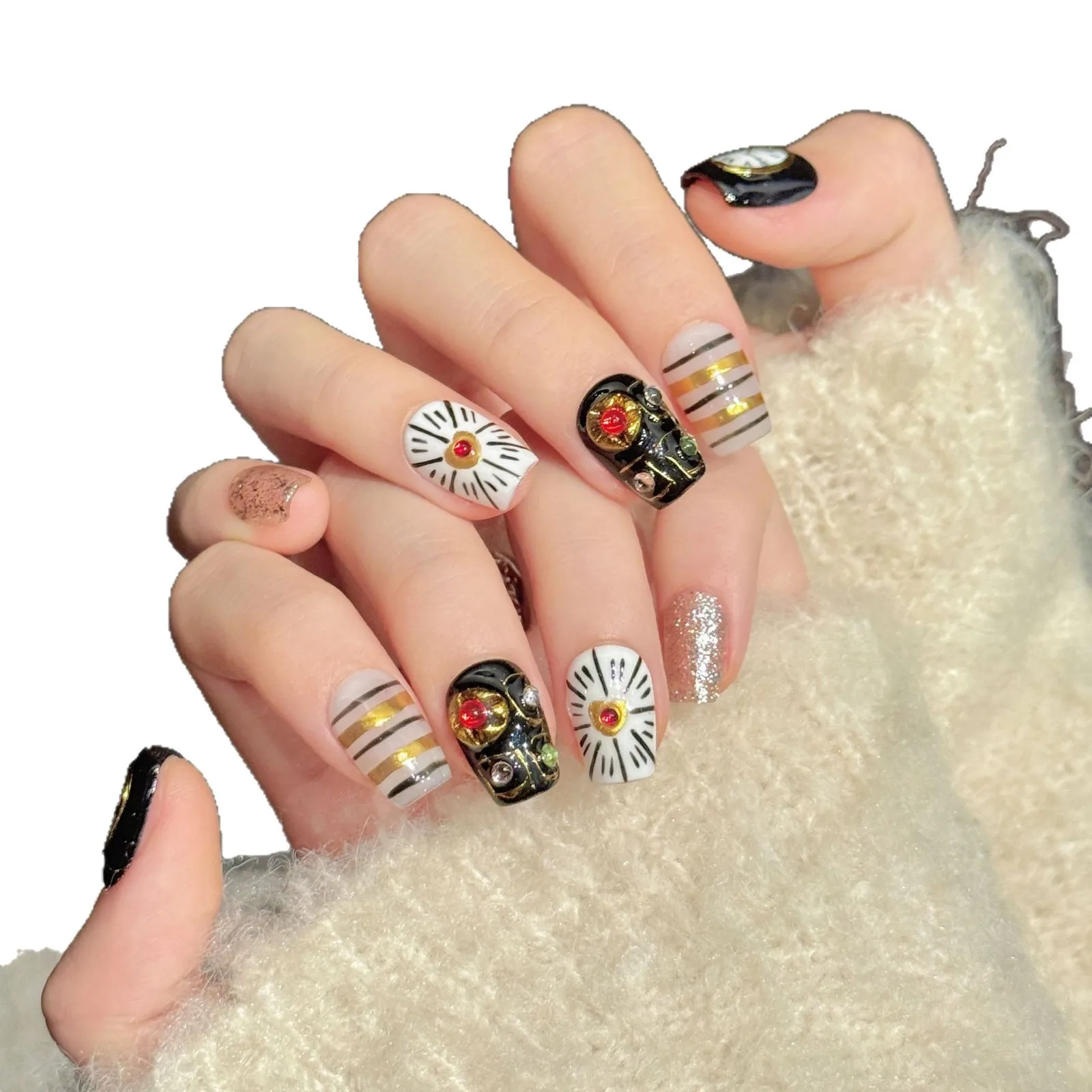 10 pièces presse à la main sur les ongles noir or horloge coeur strass court amande faux ongles Design glamour avec outil 4 pièces