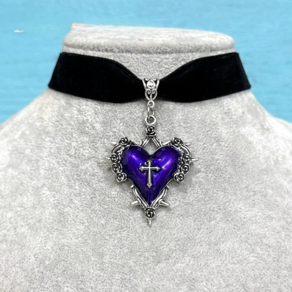 Personnalité gothique couleur argent liquide métal Rose dentelle grand rouge en forme de coeur pendentif velours collier ras du cou pour femmes bijoux