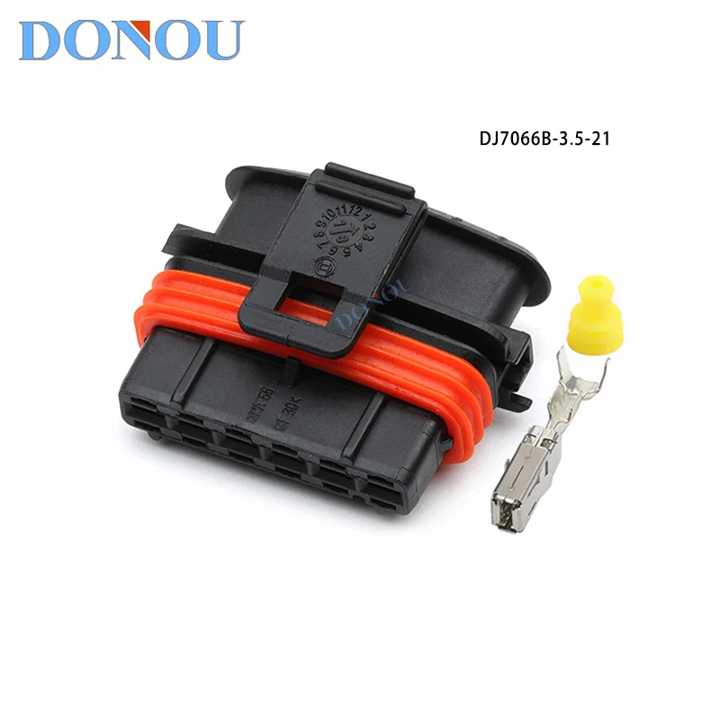 

DJ7066B-3.5-21 Car gas pedal plug Bosch type 6-hole wiring harness connector 1928403202
