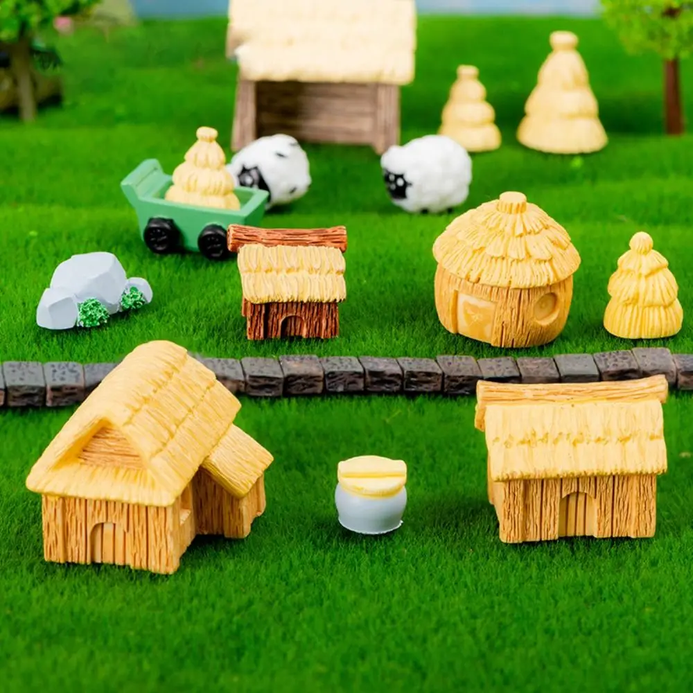 Cute Mini Thatched Cottage Micro Landscape Rural Style Resin Mini Village Houses Decorative Small House Statue Fairy Garden