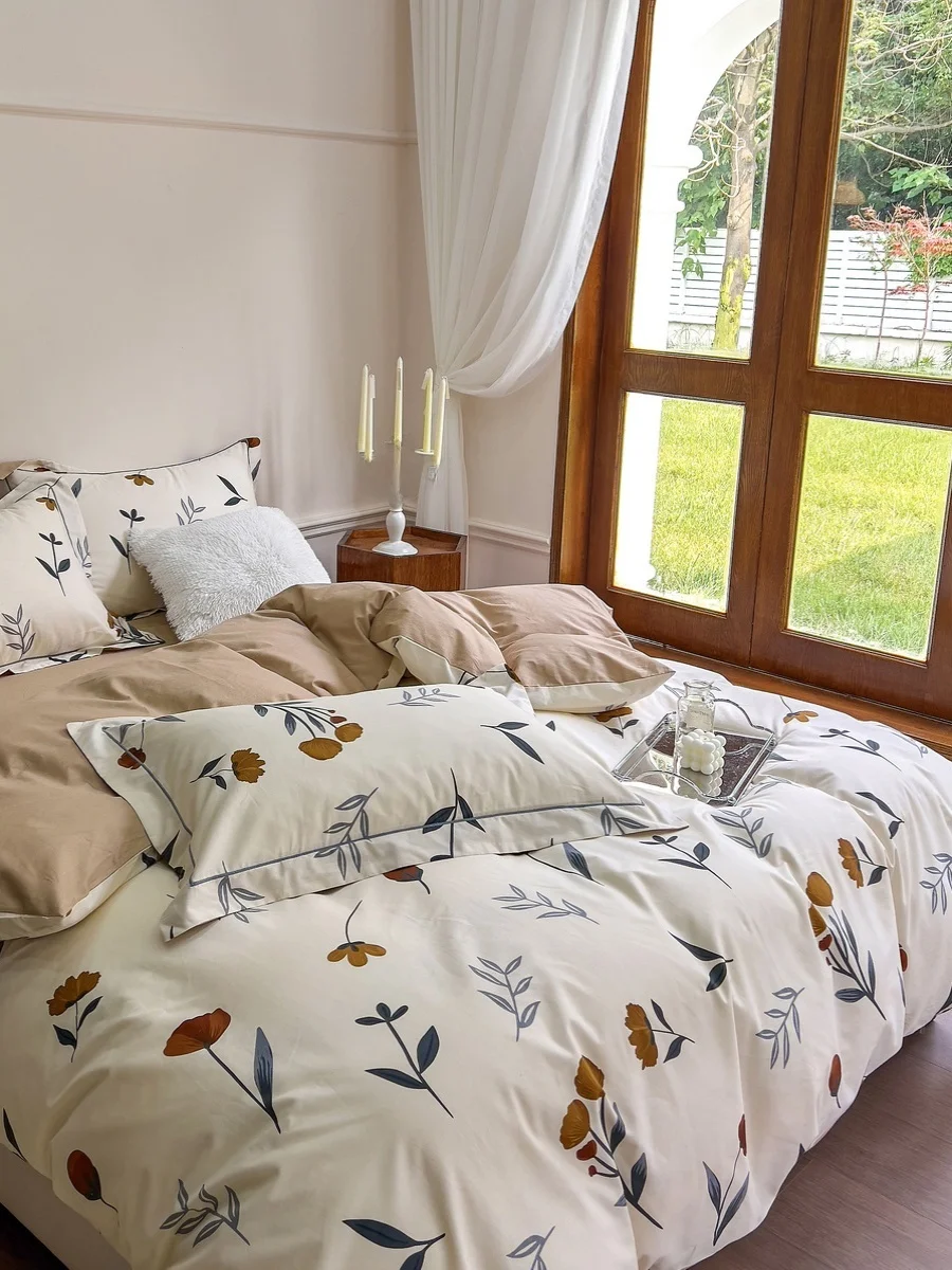 

Cotton Bedding Set Floral Print Quilt Cover Sheet Country Style Bed Canopy Four Piece Bedding Set Comfortable Cotton Fa...
