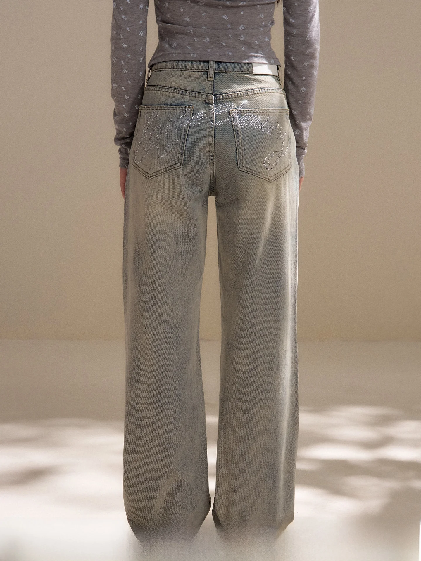 

Kroche Vintage Washed Heavy Rhinestone Logo Straight Leg Jeans Women's Cleanfit Cotton Denim Blue Straight Tube Jeans