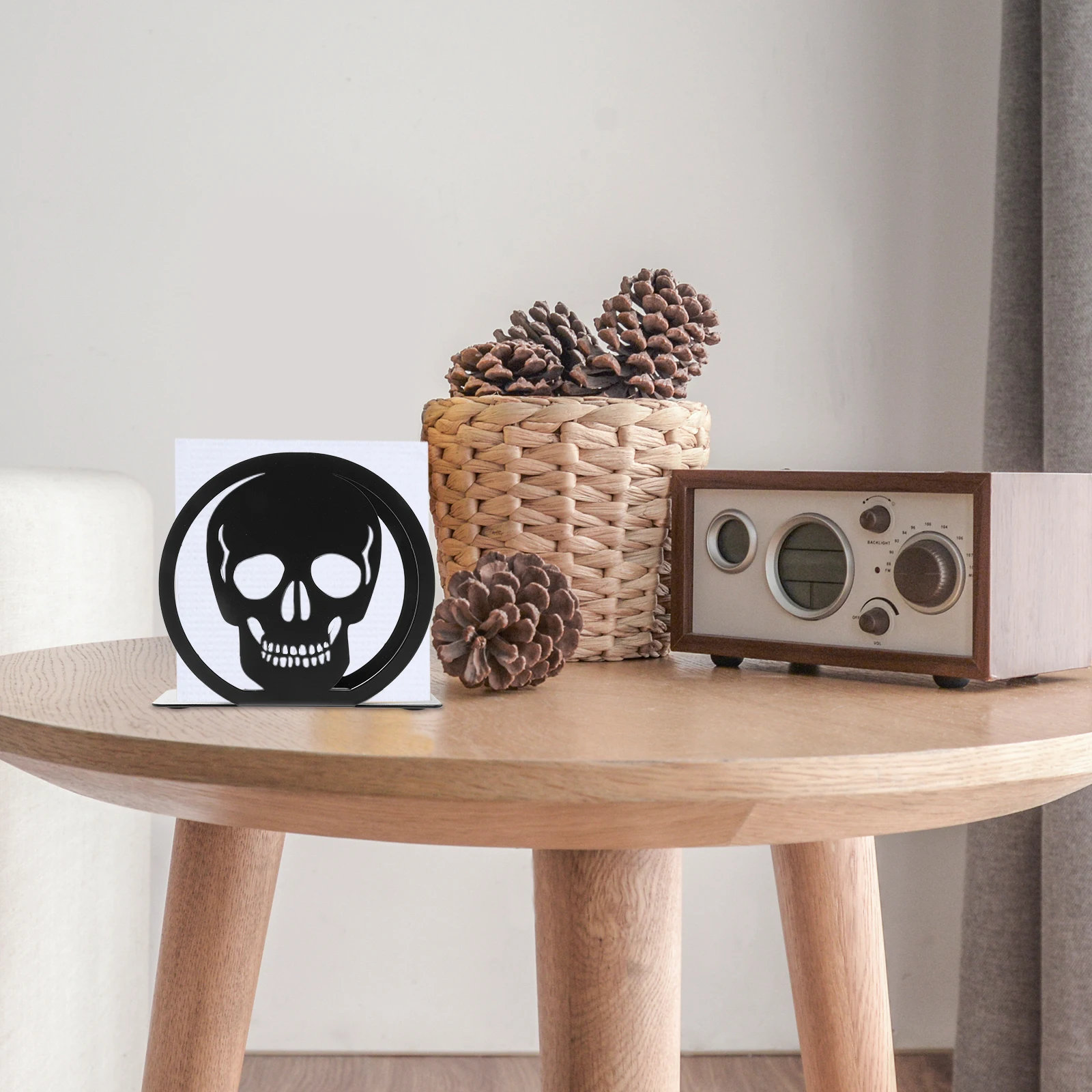 

Skull Head Iron Tissue Rack Upright Paper Towel Holder Wrought Metal Storage Stand Napkin Rack Kitchen Counter