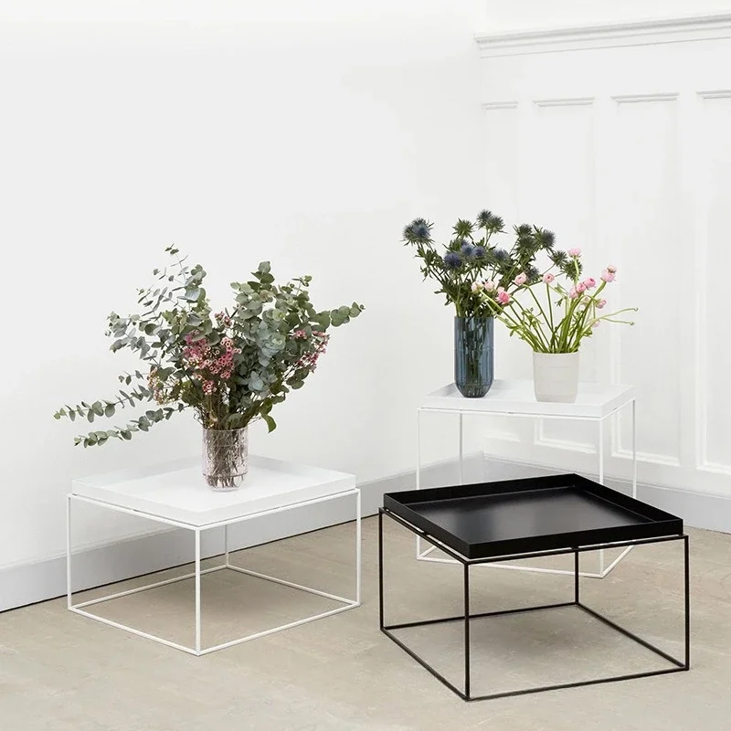 Nordic living room coffee table, furniture tail goods picking up leaks, house renovation metal line coff ee tab le