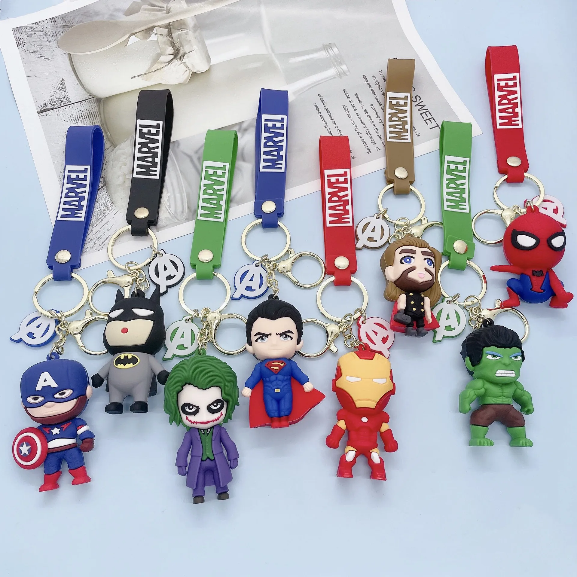 Disney Marvel The Avengers Figure Keychain Creative Spider Man Captain America Car Keychain Bag Backpack Accessories