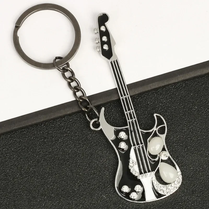 

Guitar Keychain Custom Logo Punk Trendy Pendant for Men Women Fashion Vintage Accessories Ideal Gift for Music Lovers and Fans