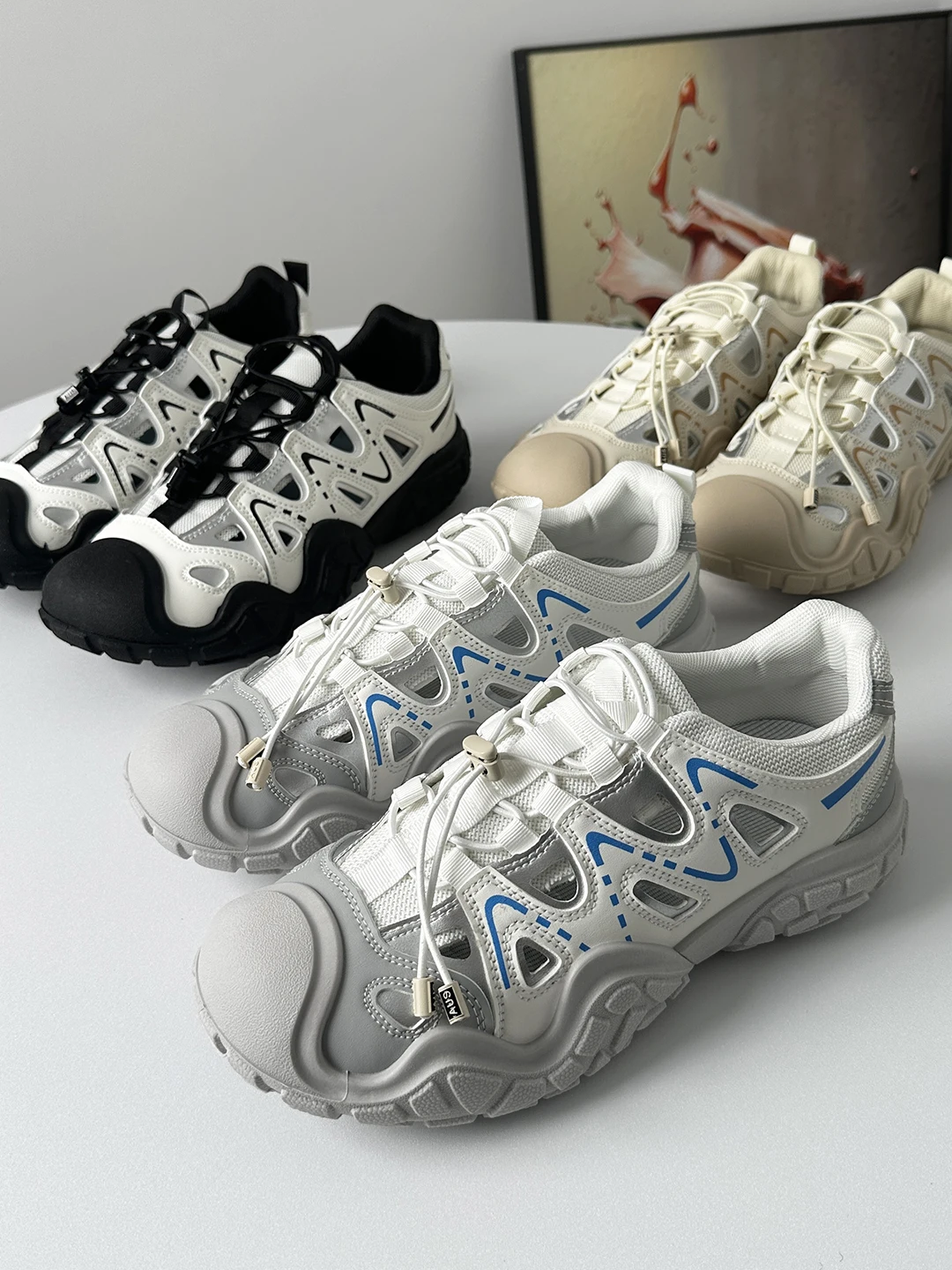 

Couples Outdoor Climbing Walking Lightweight Soft Bottom Breathable Sports Casual Shoes Trendy Mixed Material Upgraded Version