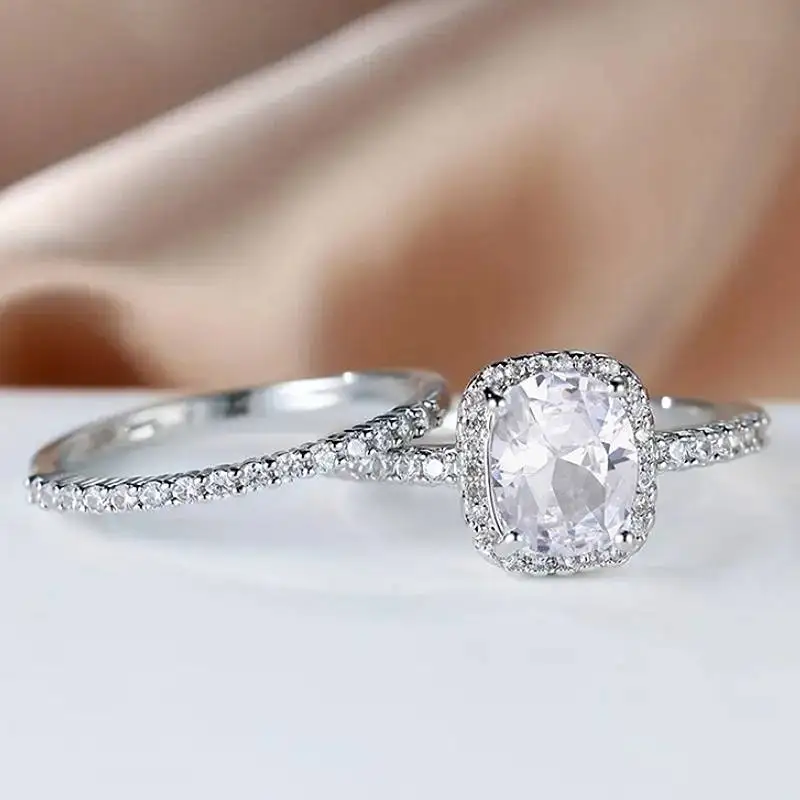 Huitan Elegante 2 Teile/satz Frauen Ring Intarsien Glänzende CZ Hochzeit Engagement Trendy Zubehör Vielseitig Party Ästhetischen Schmuck