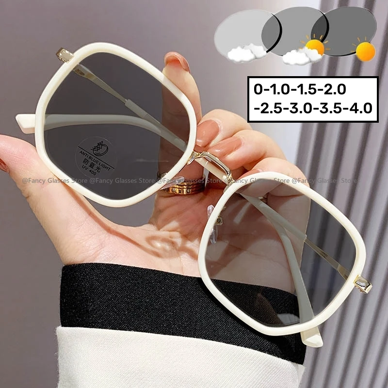 Popular Photochromic Sunglasses for Women Men Trendy Color Changing Near Sight Myopia Ladies Square Frame UV Proof Sun Glasses