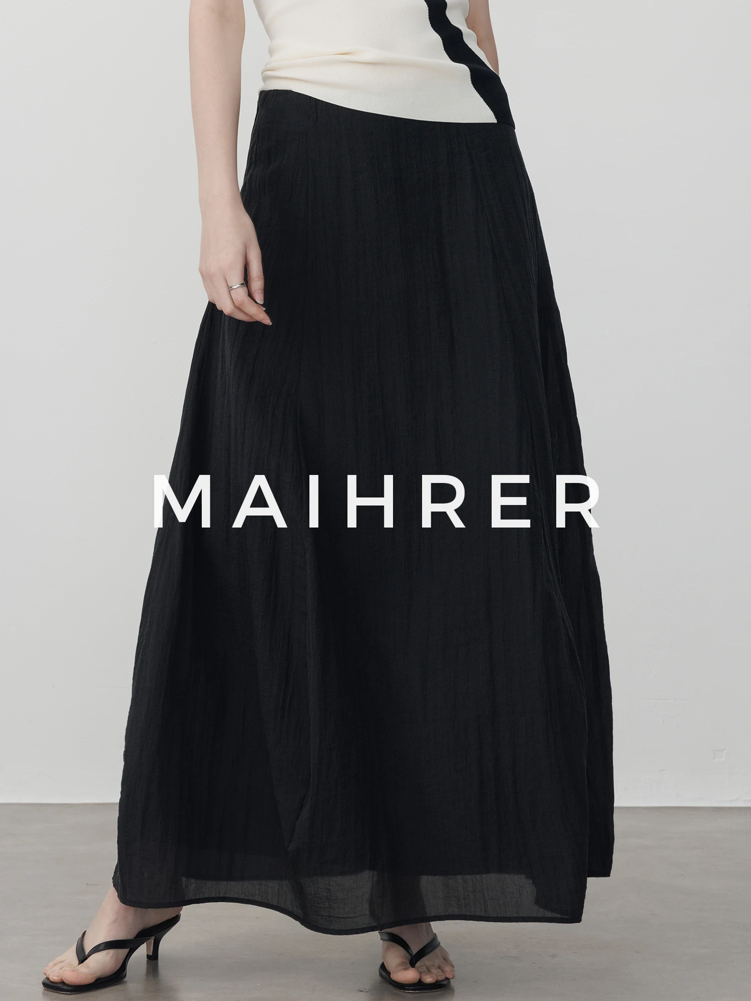 

Черная асимметричная шифоновая юбка с рюшами и эластичной талией, А-силуэт, длинная, элегантная, универсальная, женская, лето 2026, новый стиль