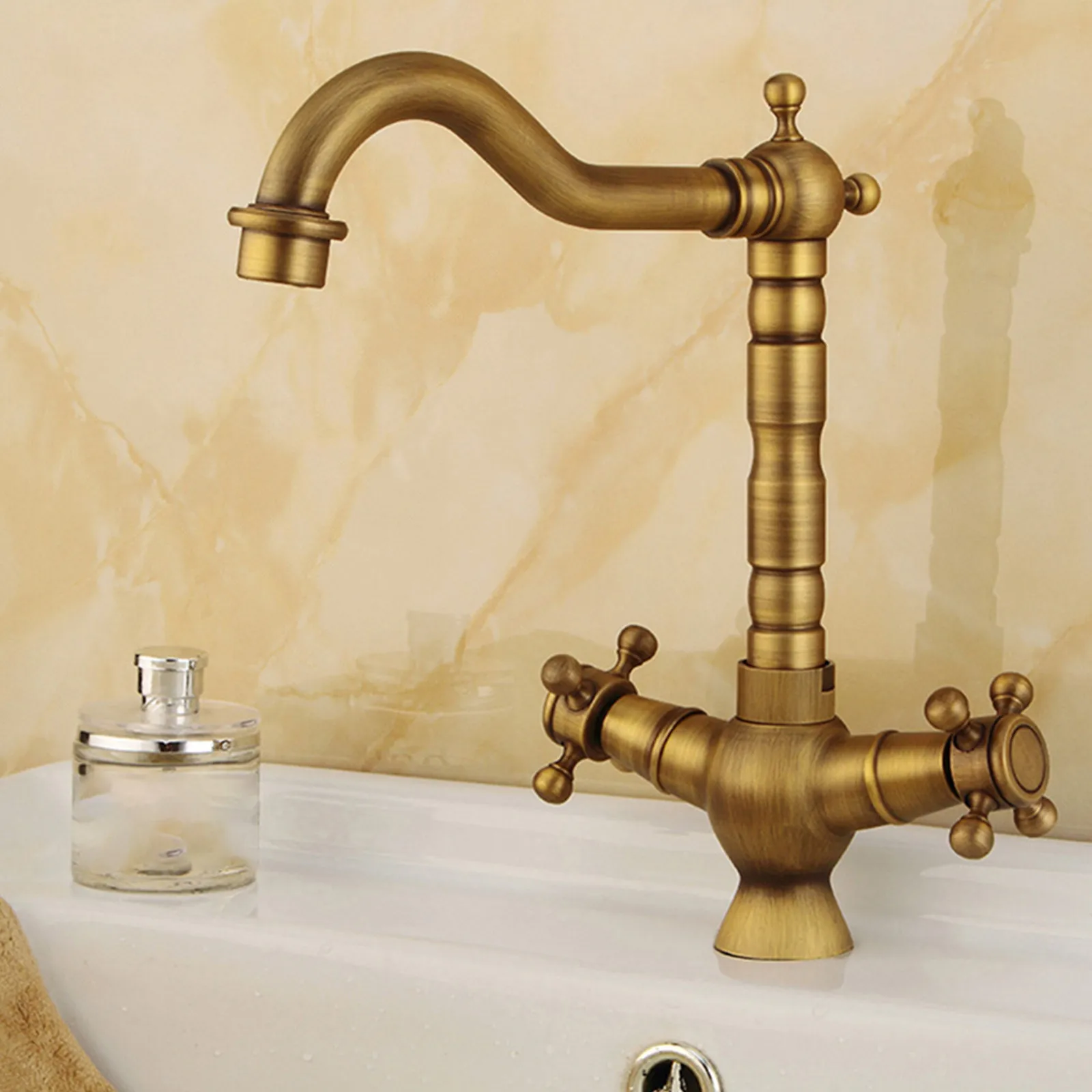 

Латунный кухонный смеситель с одной ручкой в винтажном стиле, прочный, из цельной латуни, для раковины, легко устанавливается, золотой, для горячей и холодной воды, поворотный