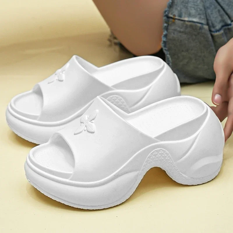 

Летние женские сандалии, модные тапочки 7 см, повседневные уличные сабо, садовая обувь, пляжные тапочки, удобная домашняя обувь 40