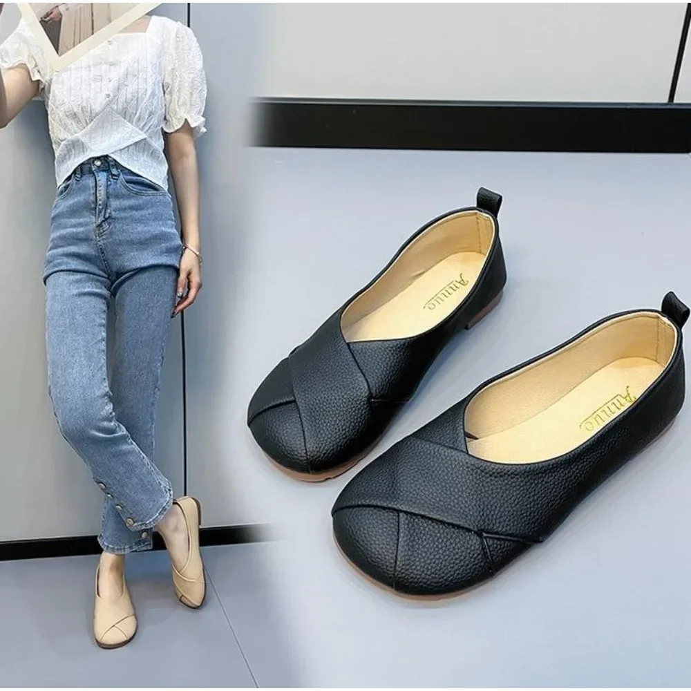 

New Womens leather Slip on Flats Breathable Comfortable Solid Walking Shoes Casual fillister head Toe Walking Sneakers Loafers