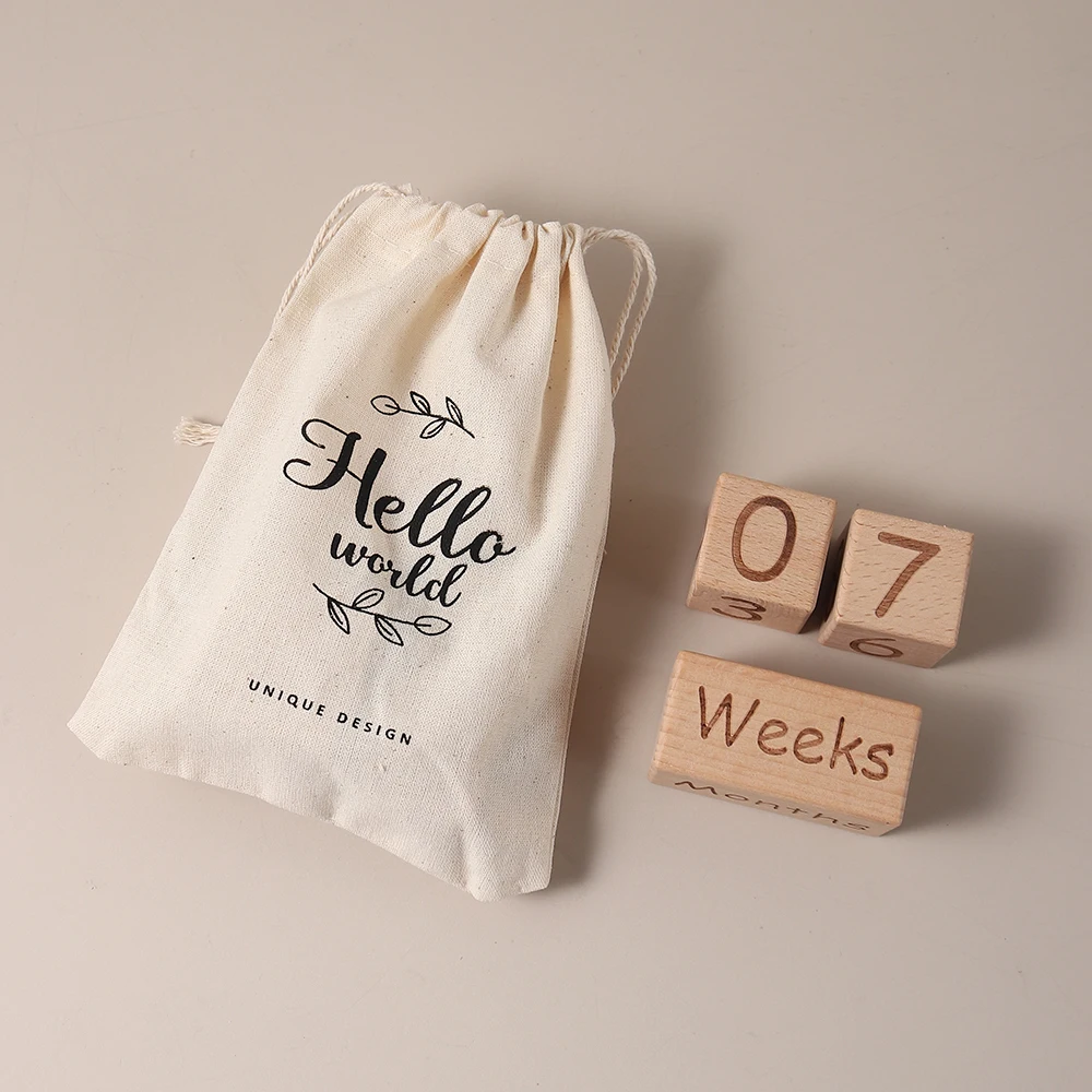 Baby Photo Shoot Essentials – Month & Milestone Cube Props Monthly Growth Blocks Beech Wood